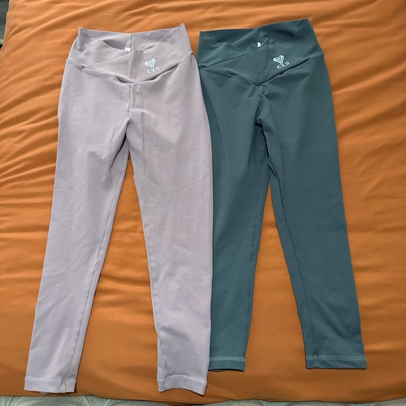 Lilac and grey CLS butt scrunch leggings size medium $80 each - Picture 2 of 2